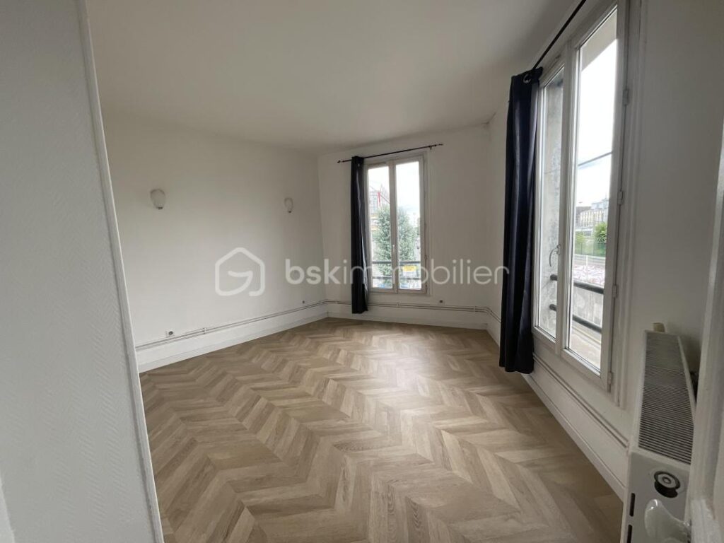 Appartement 2 pièces avec cave en sous-sol, proche métro 7 quatre chemins et RER E Pantin – 2 pièces – 1 chambre – 35 m²