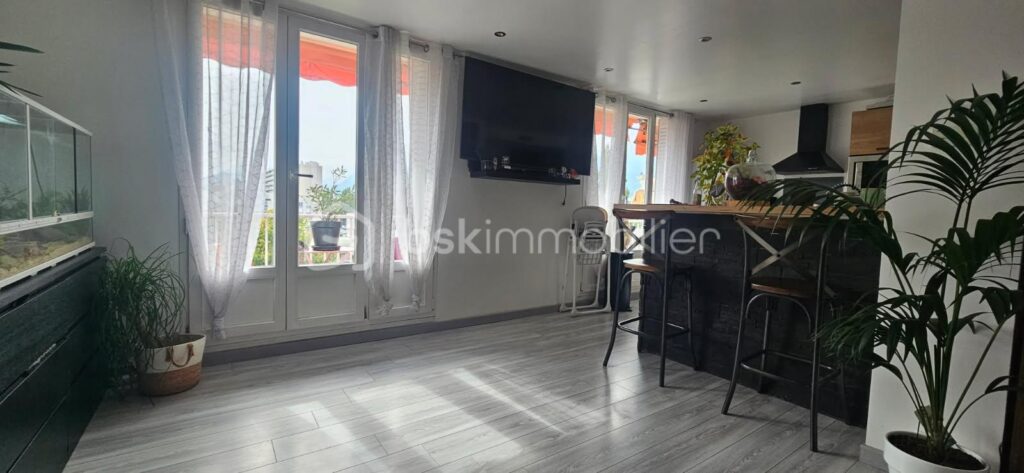 Charmant T2 Rénové avec Place de Parking – 2 pièces – 1 chambre – 45 m²