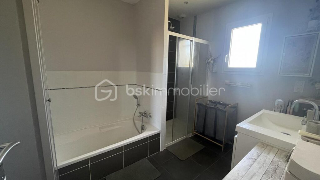 Maison récente – 7 pièces – 4 chambres – 140 m²