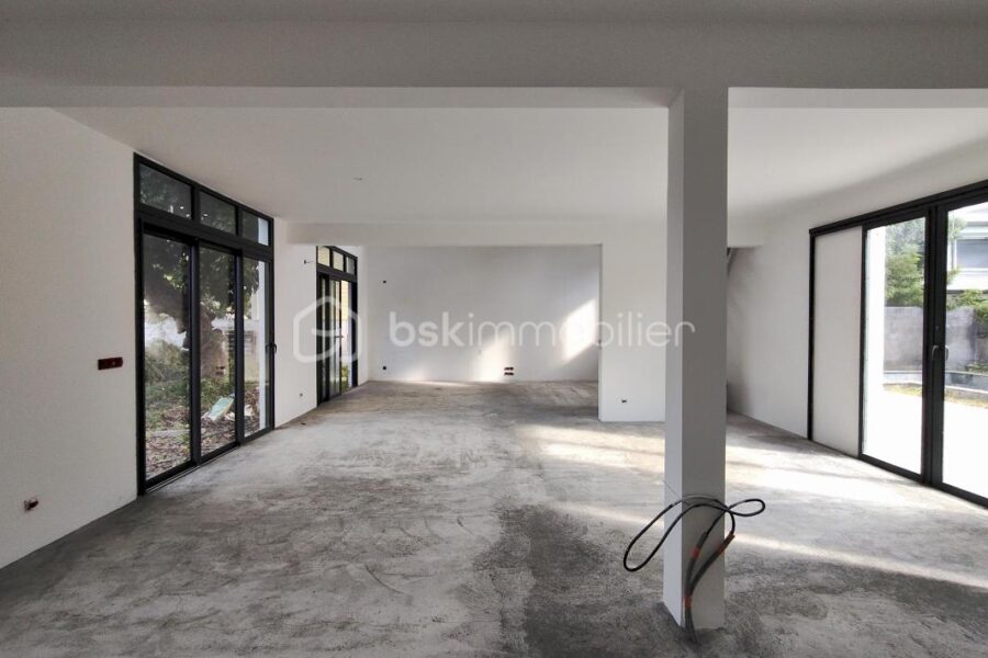 Maison à vendre à Saint paul — Vue sur la ville — photo 9