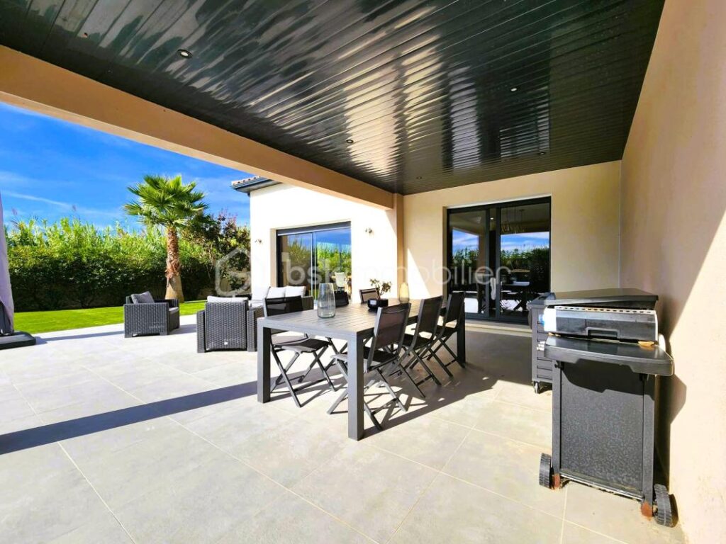 Superbe villa de plain-pied à trois kilomètres de Pézenas – 4 pièces – 3 chambres – 134 m²