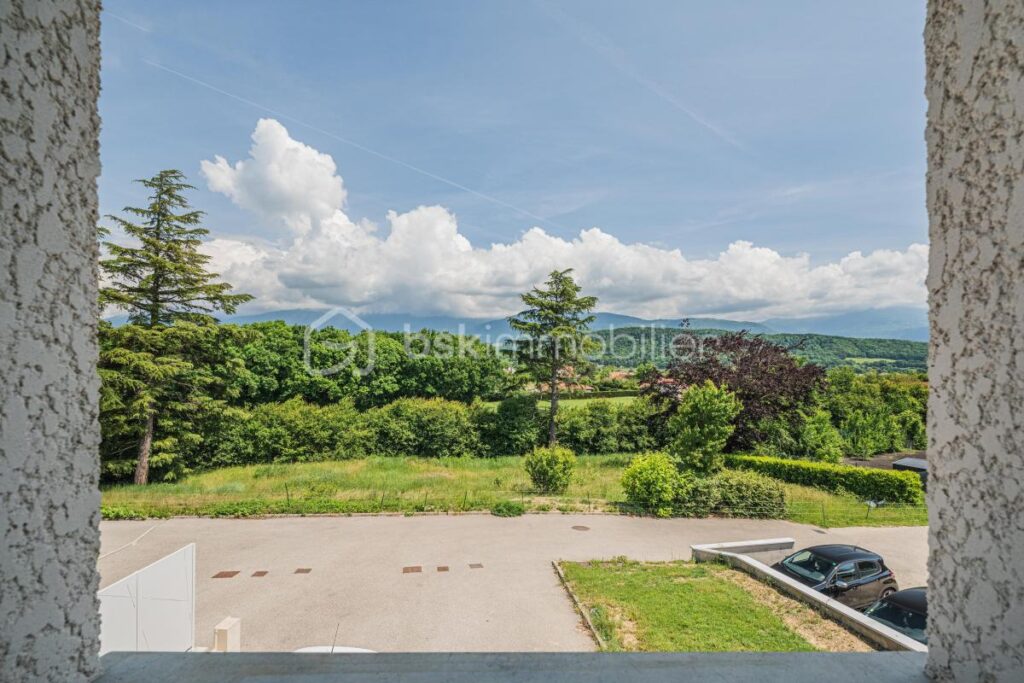 Maison 102 m2 – 4 pièces – 3 chambres – 102 m²