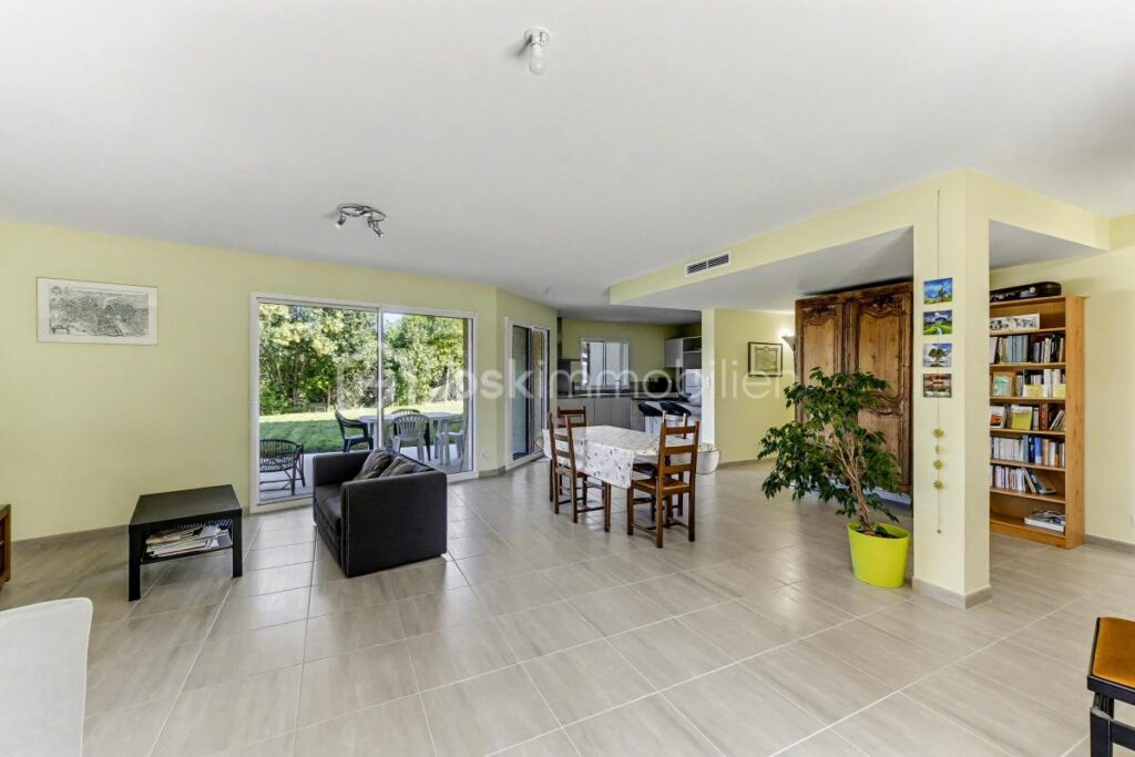 Villa sur les hauteurs de Pompertuzat – 5 pièces – 4 chambres – 137 m²