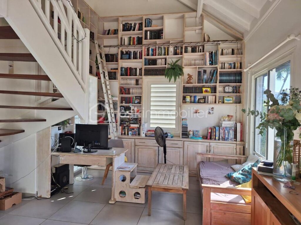 Villa d’Architecte avec Piscine à Débordement & Vue Mer – Dampierre, Le Gosier – 5 pièces – 4 chambres – 163 m²