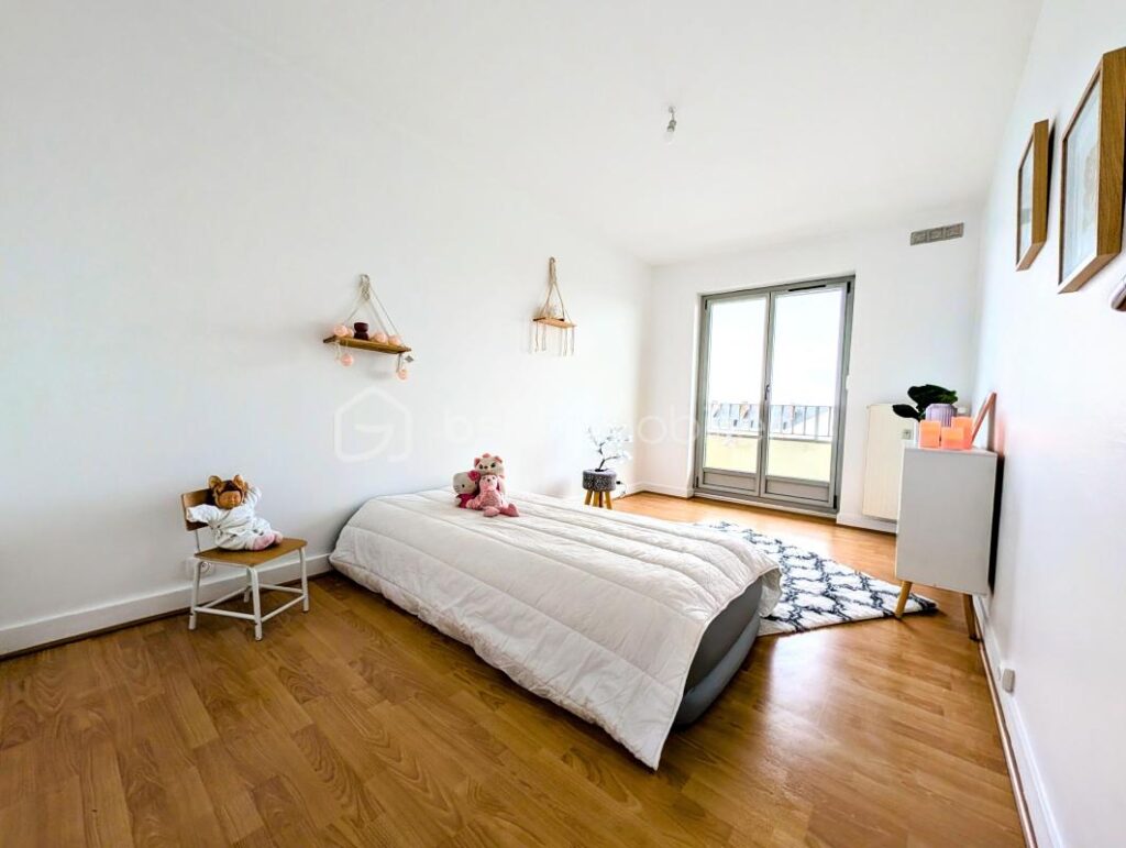 💎 APPARTEMENT D’EXCEPTION : DUPLEX DE STANDING AVEC VUE CATHÉDRALE ! ‘Le prestige du Dernier Étage’ – 6 pièces – 4 chambres – 135 m²