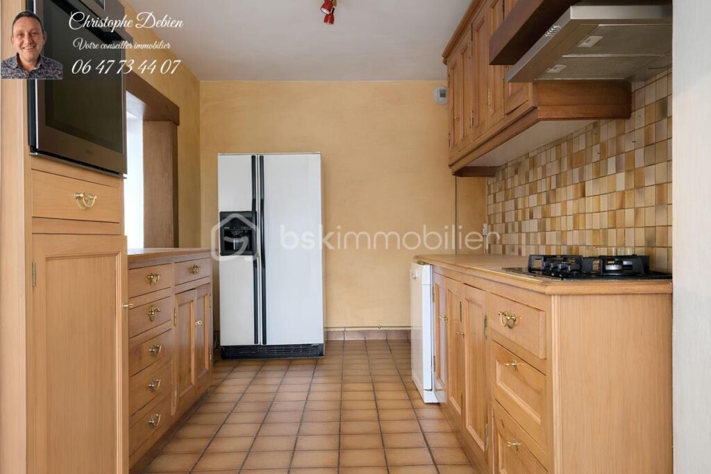 ✨ PAVILLON – 118 M² – 3 CHAMBRES – DÉPENDANCES – GRAND TERRAIN – CHAVAGNES-EN-PAILLERS✨ – 5 pièces – 3 chambres – 118 m²