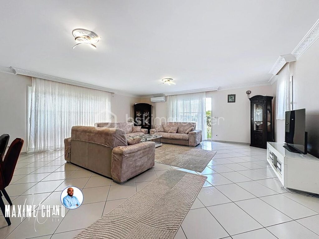 À Vendre : Belle Maison de 155 m² à Gignac, au Calme et Proche du Centre – 5 pièces – 4 chambres – 155 m²