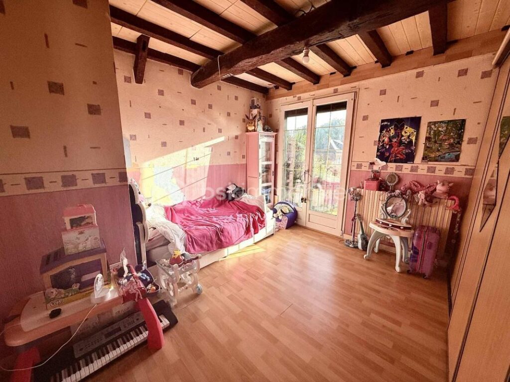 Maison à rénover 4-5 Chambres avec Jardin – 7 pièces – 4 chambres – 147 m²