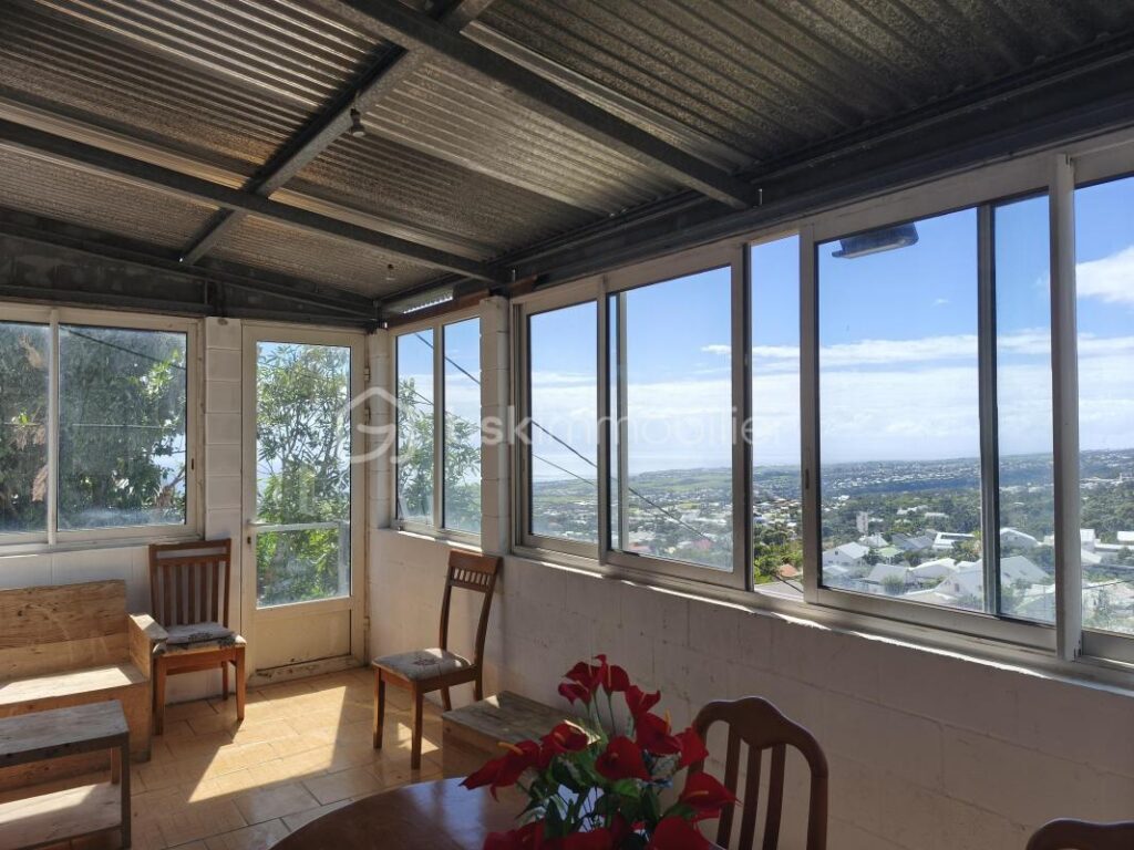 🏡 Maison 5 pièces – 93 m² – La Bretagne – Sur terrain constructible de 834 m² – Division possible – 5 pièces – 3 chambres – 93 m²