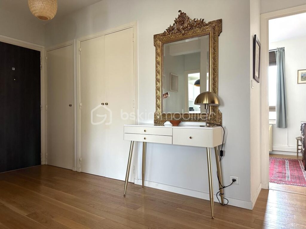 Appartement T3 (possible T4) – 87m2 – 3 pièces – 2 chambres – 87 m²