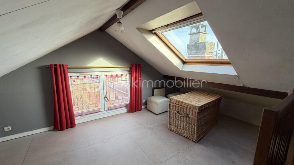 Exclusivité pour cette charmante maison nichée au coeur de Conflans !!! – 5 pièces – 4 chambres – 110 m²