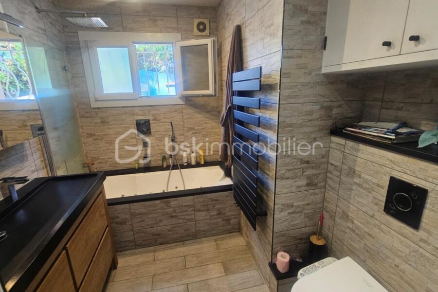 Maison à vendre à Roquebrune sur argens