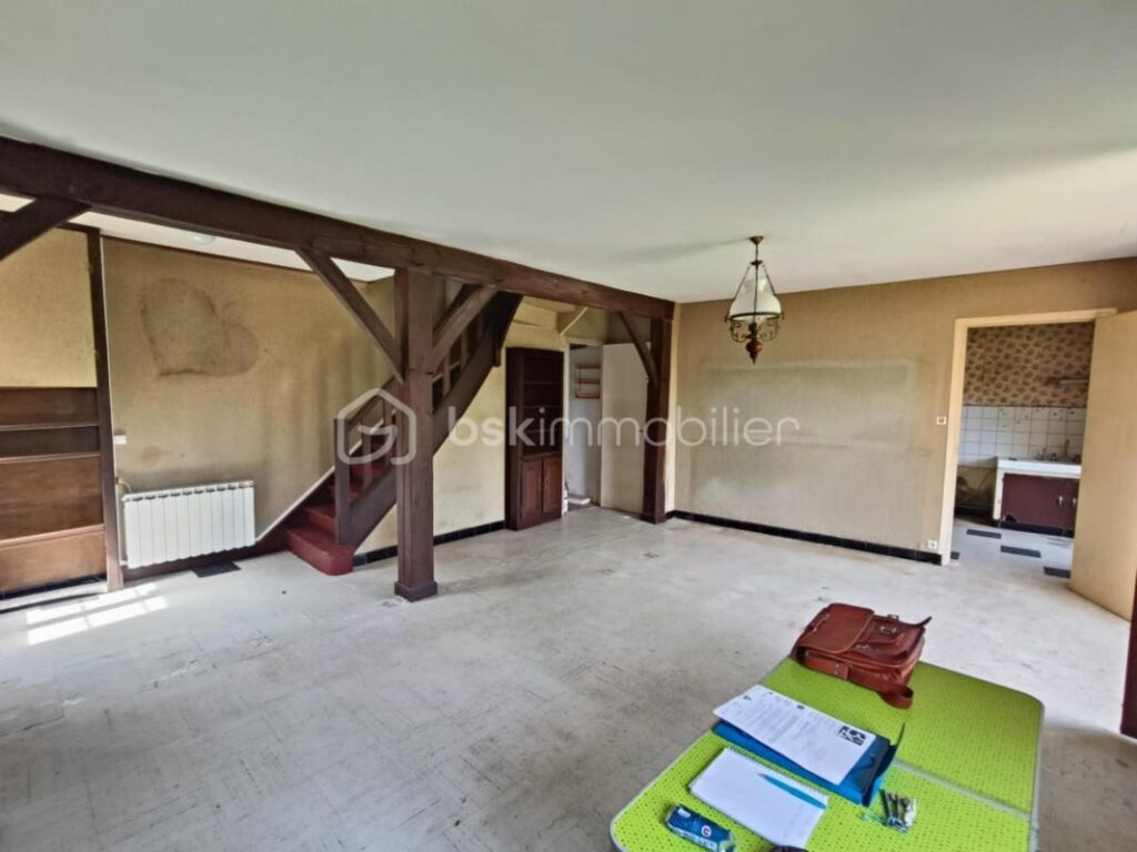 Grande Maison de Village en Pierres de 153 m2 à Allas les Mines – 6 pièces – 4 chambres – 153 m²