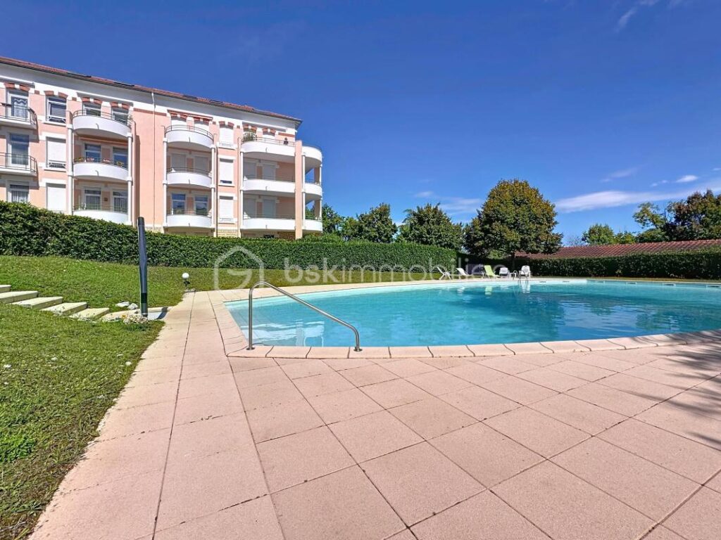 Bel appartement situé sur les hauteurs de Dijon- parking- cave et piscine – 2 pièces – 1 chambre – 51 m²