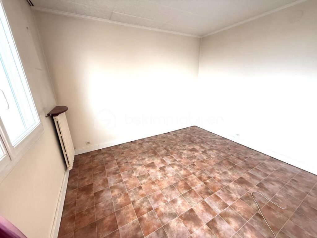 Antony secteur calme Pavillonnaire F4 avec balcon ! – 4 pièces – 3 chambres – 67 m²