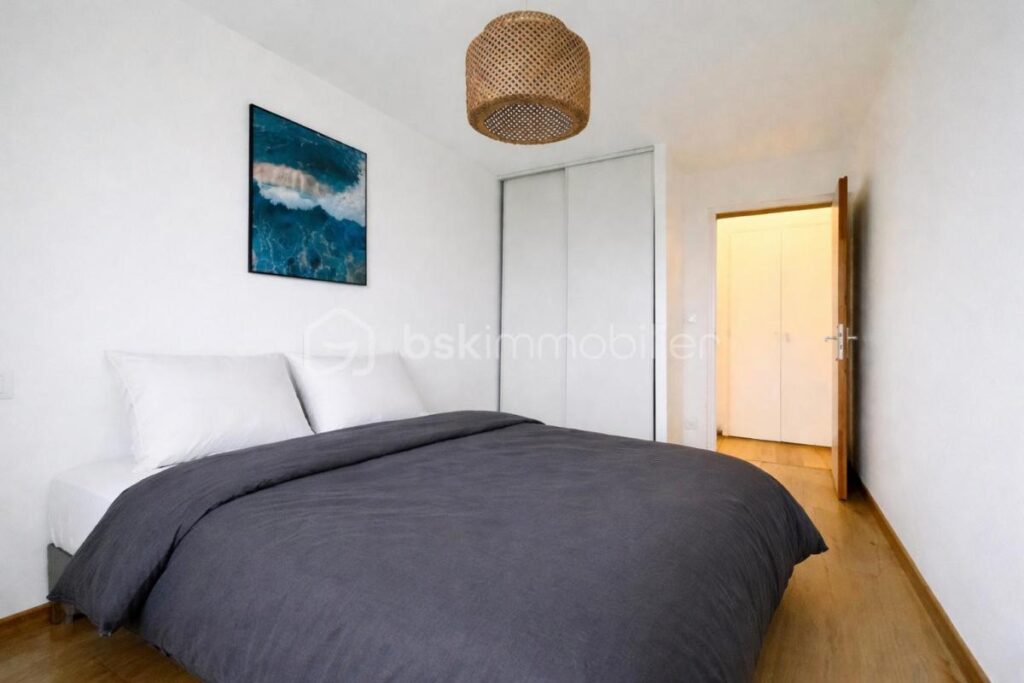 Appartement T3 rénové – Dernier étage – Vue mer & Canigou – 3 pièces – 2 chambres – 36 m²