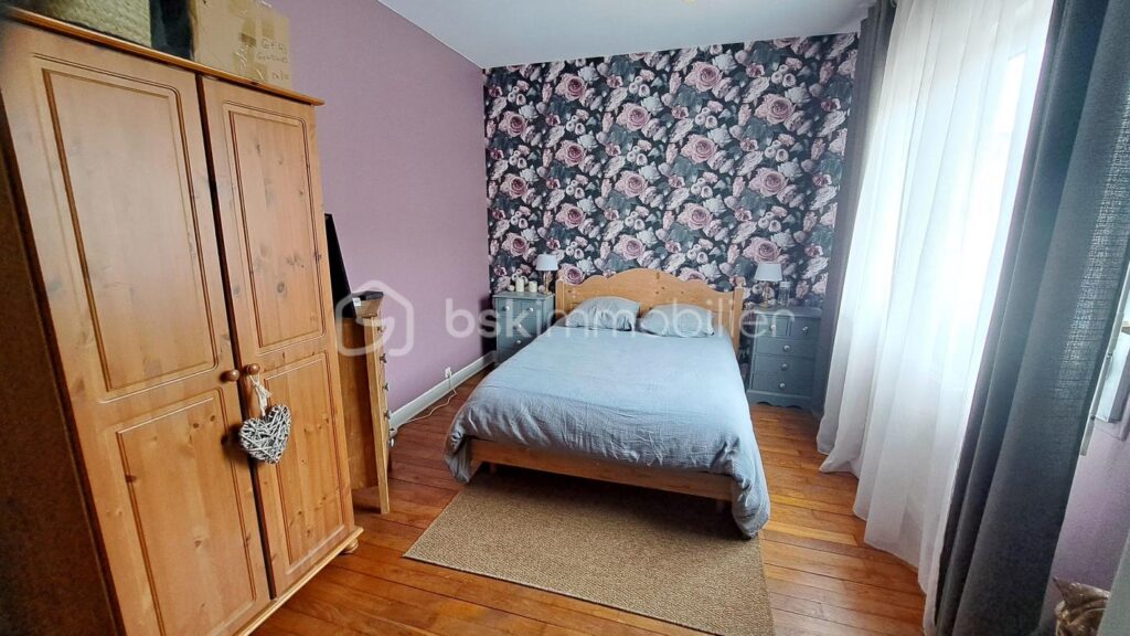 Ensemble immobilier de 2 maisons rénovées – 8 pièces – 4 chambres – 175 m²