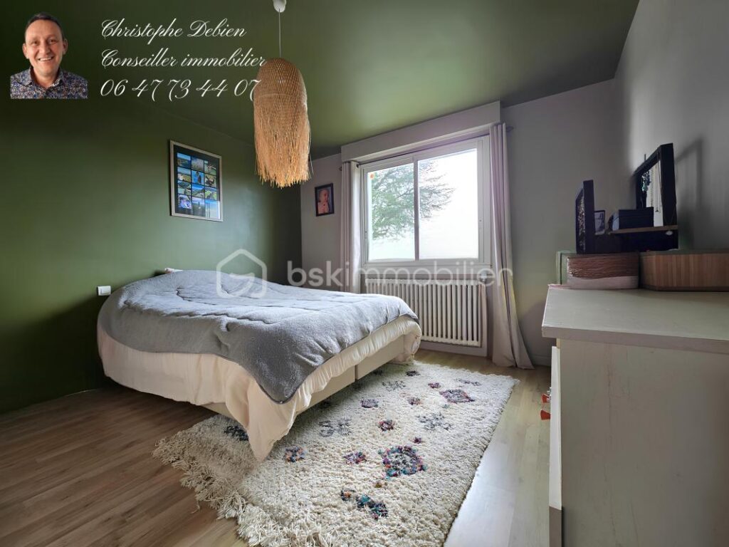 MAISON LUMINEUSE / VUE SUR LA NATURE / 108M² HABITABLES / 2 CHAMBRES / VÉRANDA / GRAND SOUS-SOL / PARCELLE 1328M² / CHAVAGNES-EN-PAILLERS – 5 pièces – 2 chambres – 108 m²