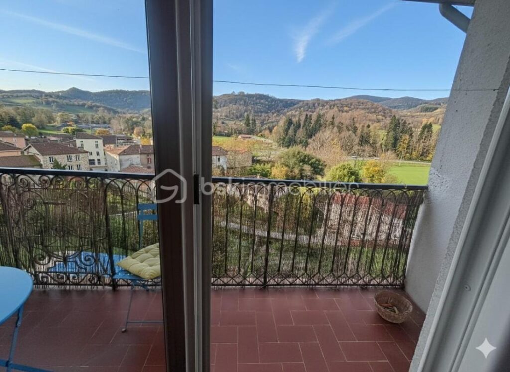 Grand espace privé de 28m² : Calme, respect et sérénité à la Bastide de Sérou – 1 pièce – 1 chambre – 28 m²