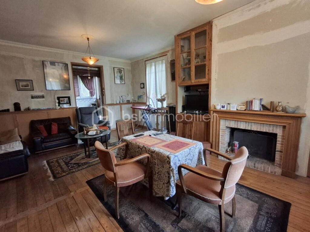 ***CHARMANTE MAISON ANCIENNE 3 CHAMBRES 115 M2 HAB SUR BEAU JARDIN 650 M2 AUX PORTES DE DIEPPE*** – 6 pièces – 3 chambres – 115 m²