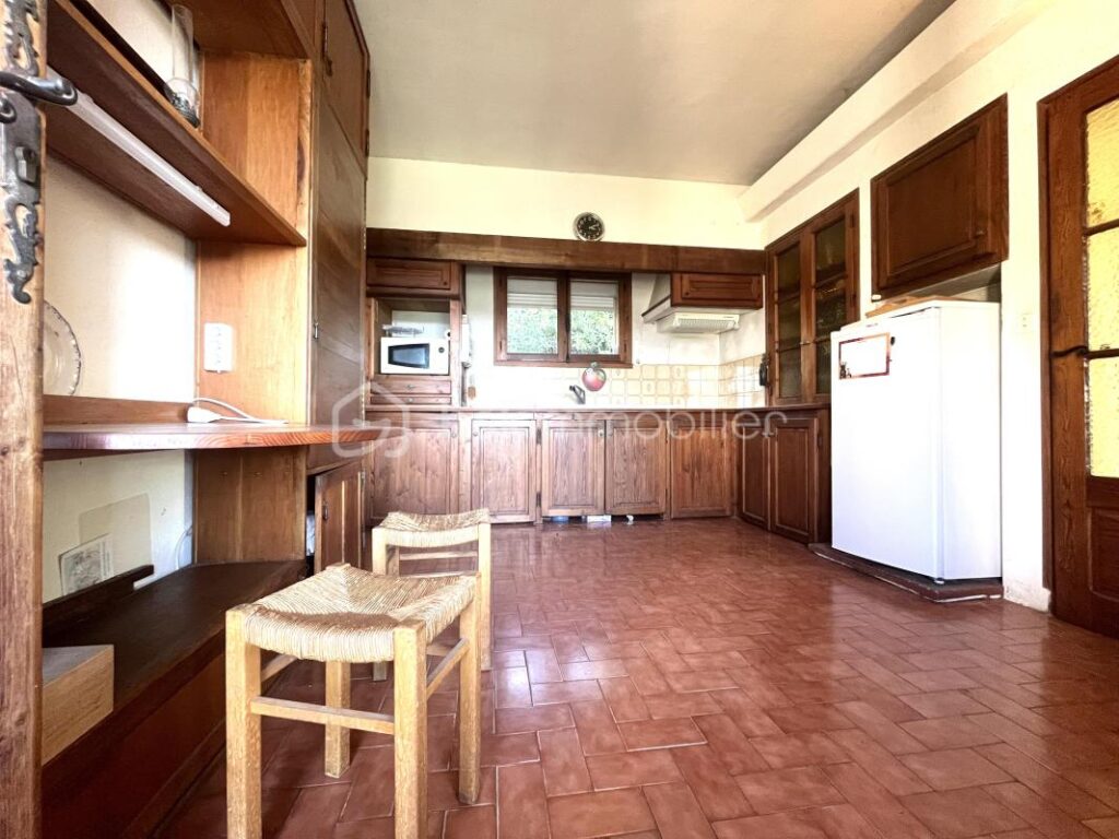 Villa 85 m² sur terrain de 4 200 m² – Callian (Var Est -83440) – Vue village – 3 pièces – 2 chambres – 85 m²