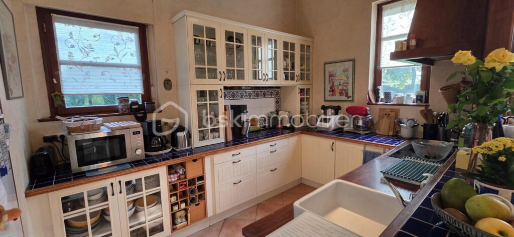 Maison exceptionnelle – 353 m² sur parc de 3 518 m² – 12 pièces – 5 chambres – 353 m²