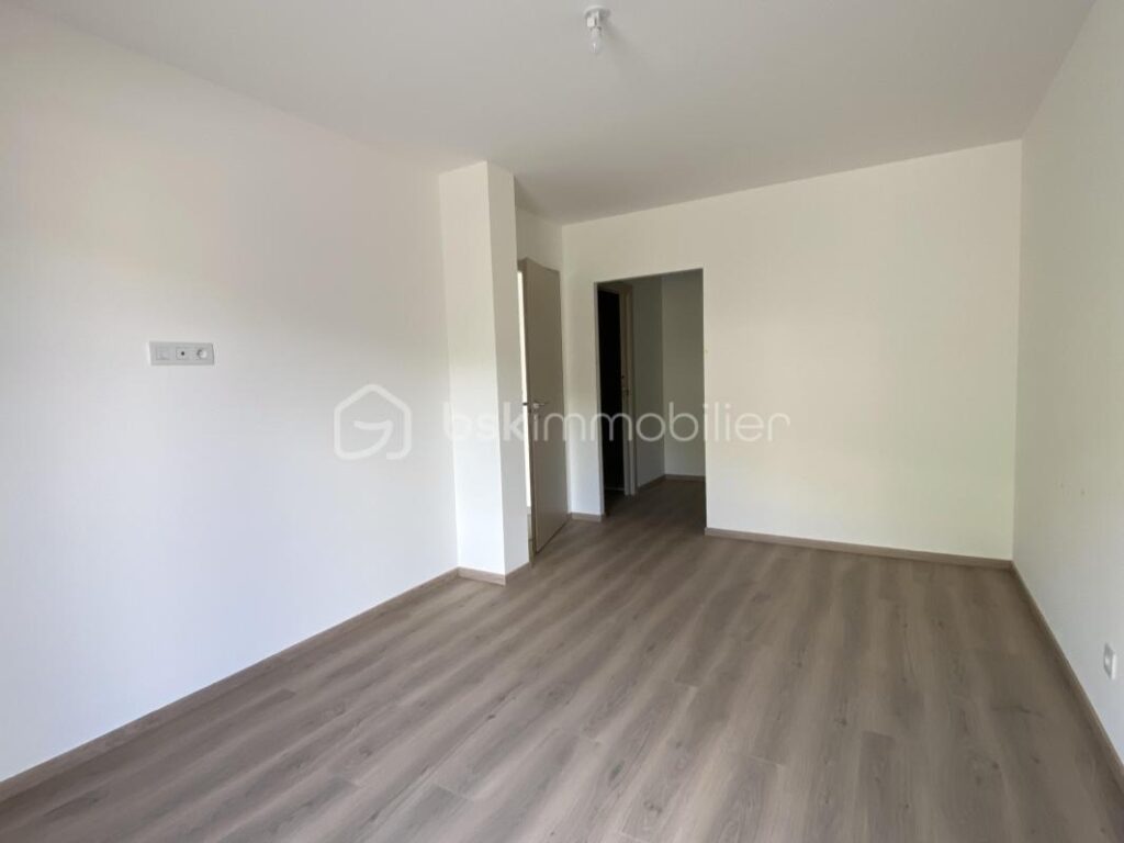 Magnifique maison 5 pièces sur 660 m² de terrain à l’entrée de Sillingy – 5 pièces – 4 chambres – 124 m²