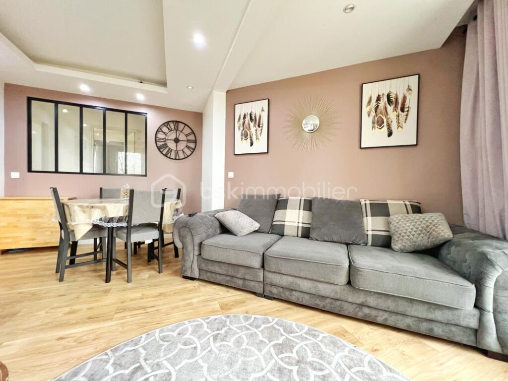 Votre nouveau coup de coeur dans un cadre verdoyant ! – 4 pièces – 3 chambres – 82 m²