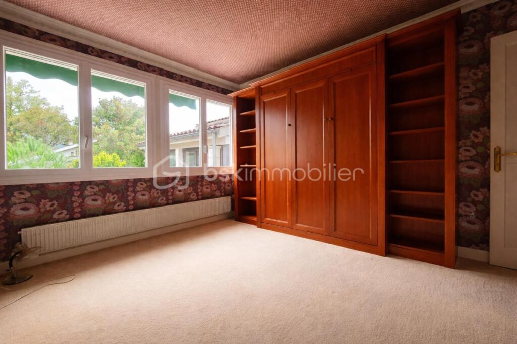 Maison d&rsquo;architecte à Eymet proche des commodités – 5 pièces – 4 chambres – 168 m²