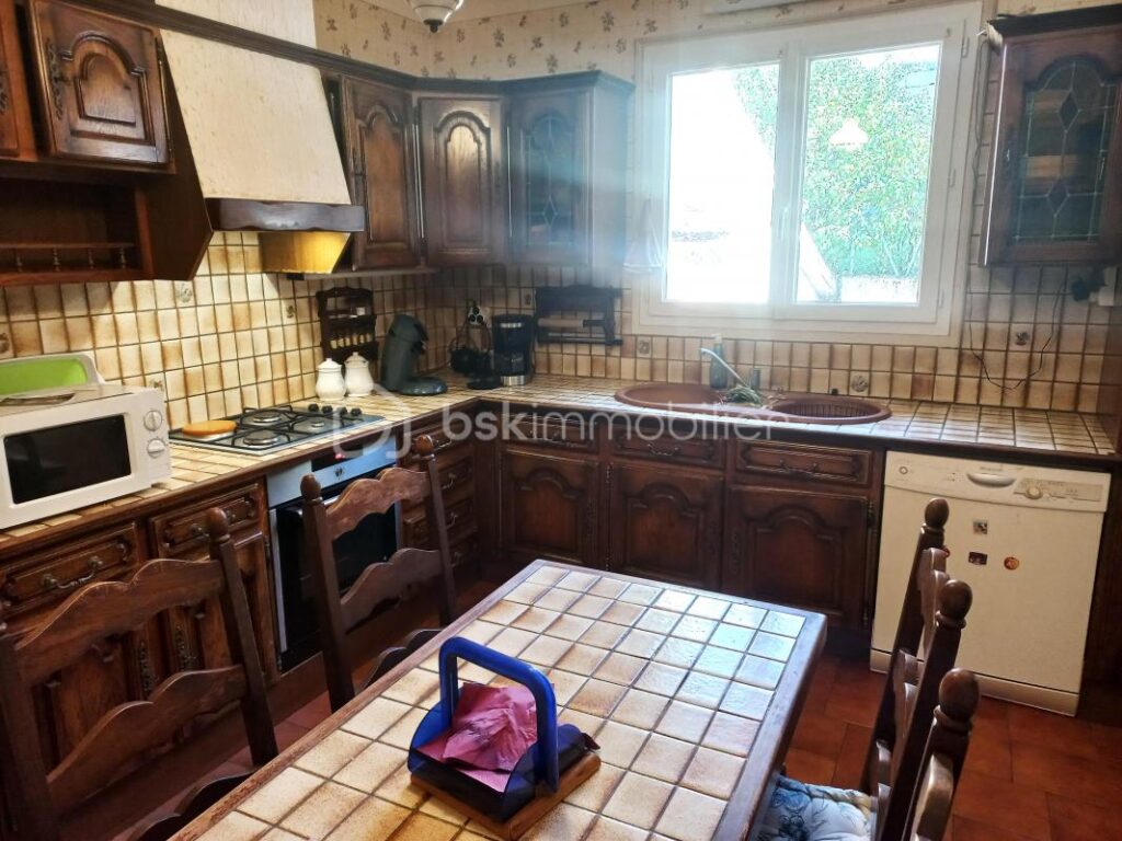 Maison spacieuse avec vue Pyrénées – 7 pièces – 4 chambres – 135 m²