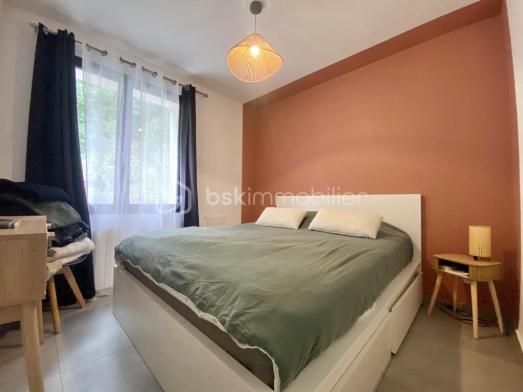 Maison individuelle avec piscine & appartement indépendant ! – 6 pièces – 5 chambres – 173 m²