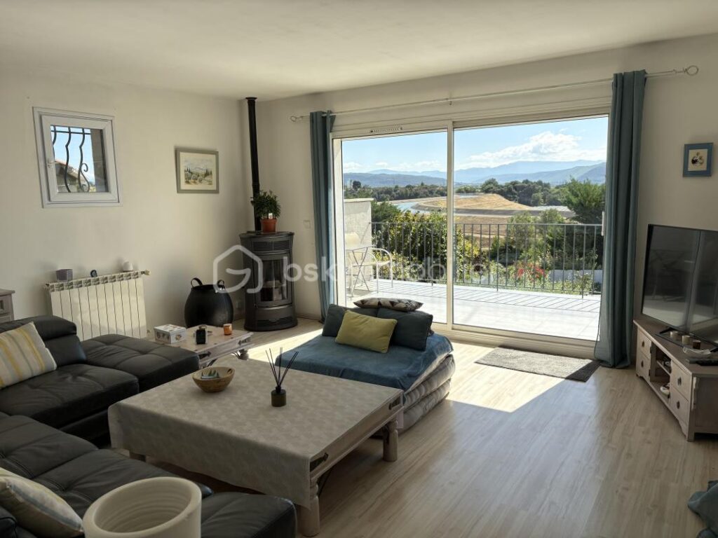 Maison quartier résidentiel 4 chambres, piscine – 5 pièces – 4 chambres – 110 m²