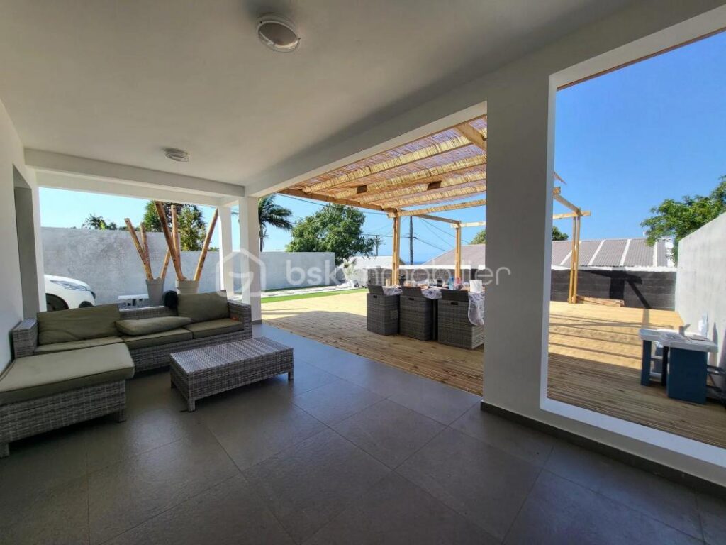 Superbe Villa Contemporaine F4 Neuve avec Vue Exceptionnelle – 4 pièces – 3 chambres – 100 m²