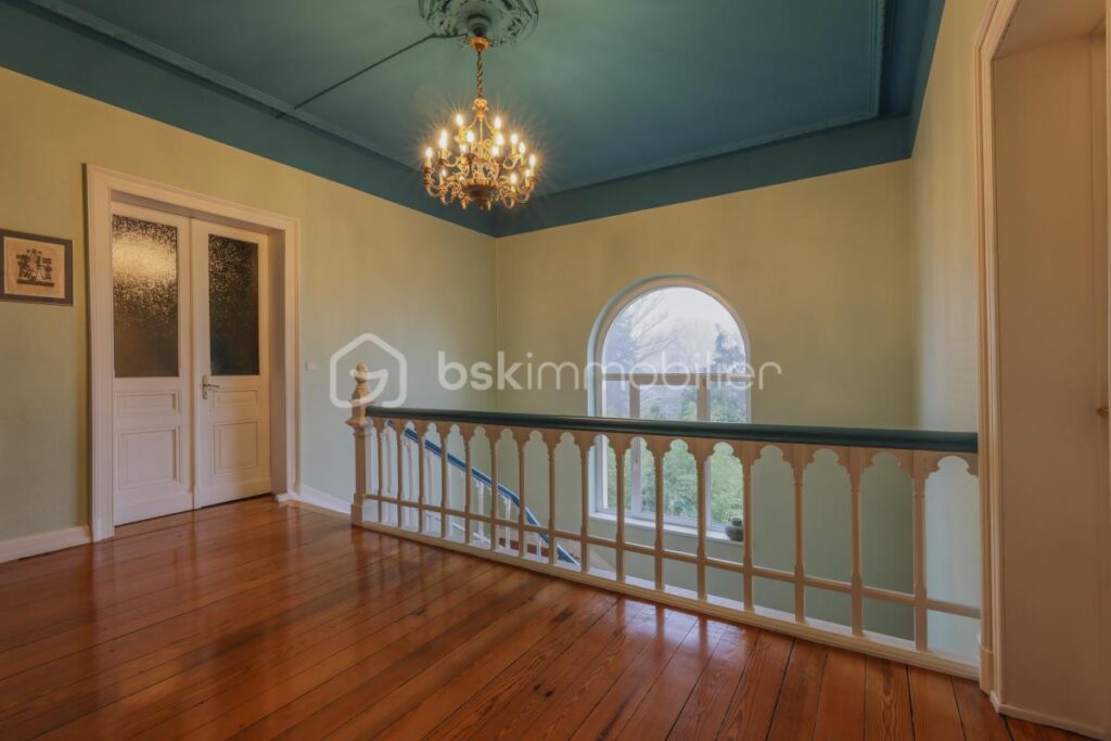 Élégante maison de maître rénovée – Proche Thionville – 8 pièces – 4 chambres – 300 m²