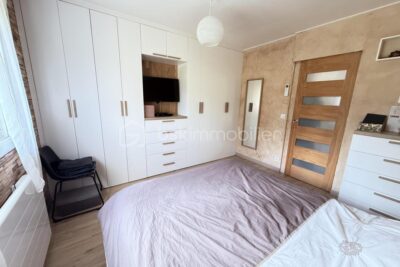 Maison familiale avec piscine et entièrement connectée !! – 5 pièces – 4 chambres – 150 m²