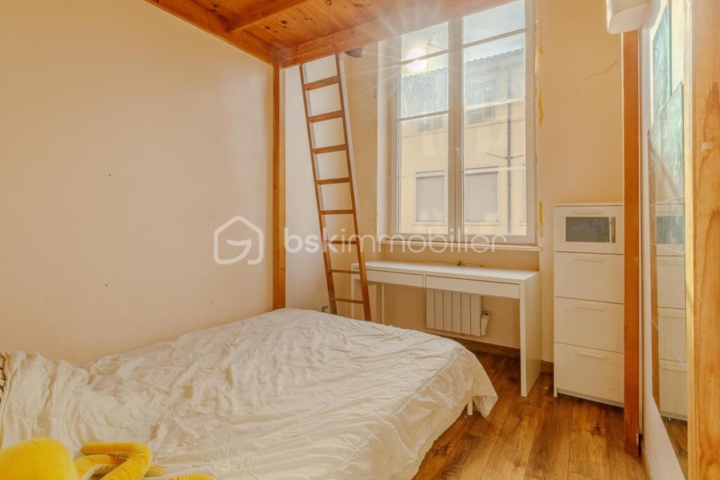 Appartement T2 bis esprit Canut avec vue dégagée sur Lyon – 3 pièces – 2 chambres – 47 m²