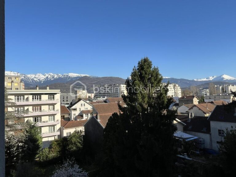 Spacieux T2 de 52m² avec 2 balcons sur la commune de Grenoble – 2 pièces – 1 chambre – 51 m²