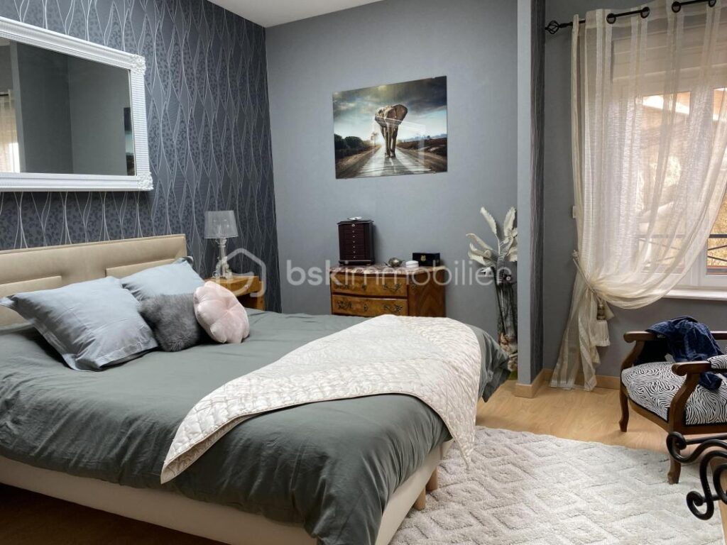 Maison de ville T4/T5 – 5 pièces – 4 chambres – 150 m²