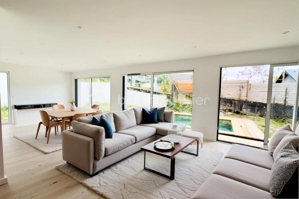 Maison T4 de 2025 RE 2020 – 4 pièces – 3 chambres – 123 m²