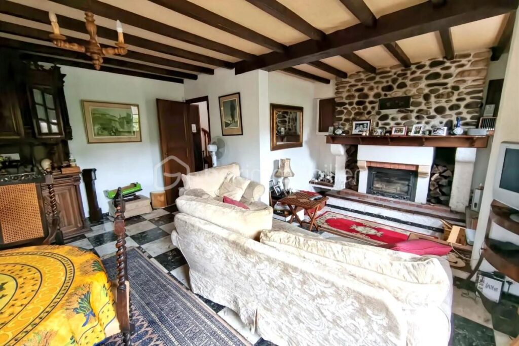 Maison individuelle avec piscine et vue Pyrénées – 6 pièces – 4 chambres – 130 m²