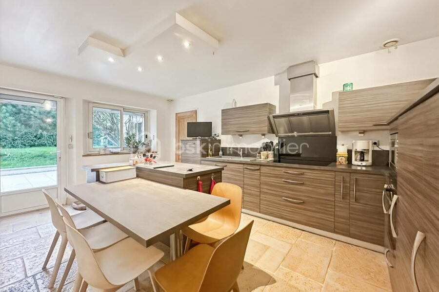 Maison à vendre à Janville sur juine