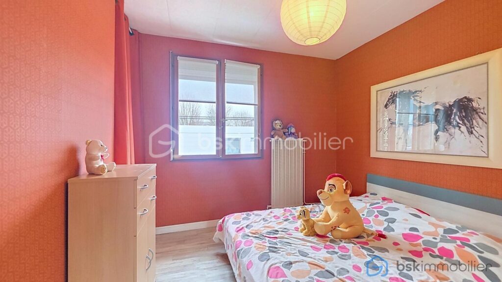 Maison semi individuelle 4 chambres jardin garage – 7 pièces – 4 chambres – 105 m²