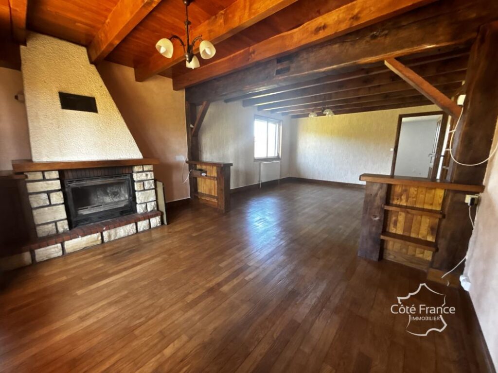 Corps de ferme avec maison d’habitation et appartement, gran – 6 pièces – 4 chambres – 130 m²