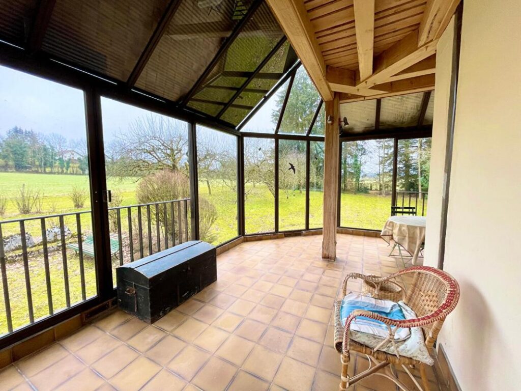 Maison – Charmoille – 8 pièces – 5 chambres – 162 m²