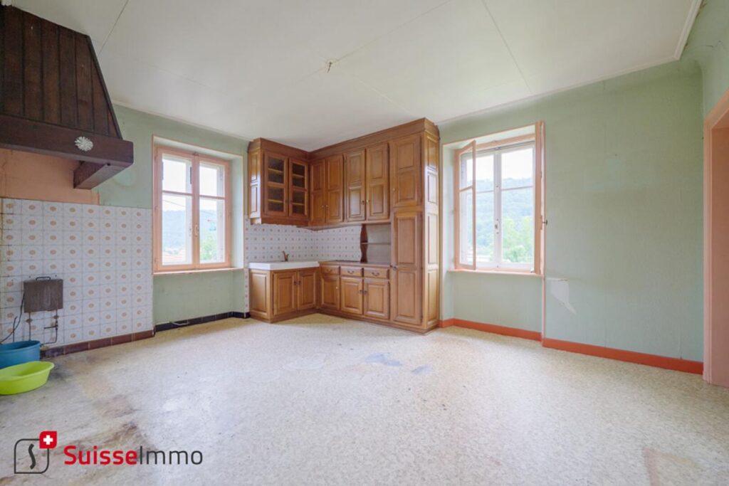 Maison Pont De Roide Vermondans 270 m2 – 11 pièces – NR chambres – 270 m²