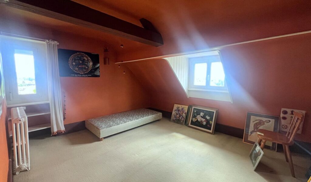 Maison bourgeoise sur hauteur Montbéliard – 8 pièces – 6 chambres – 159 m²