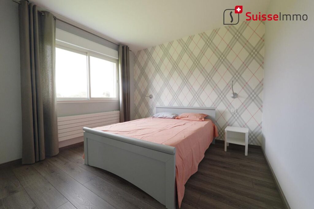 Maison récente lumineuse 162 m² sur parc paysager de 2 000 m², proximité de la Suisse – 6 pièces – 2 chambres – 162 m²