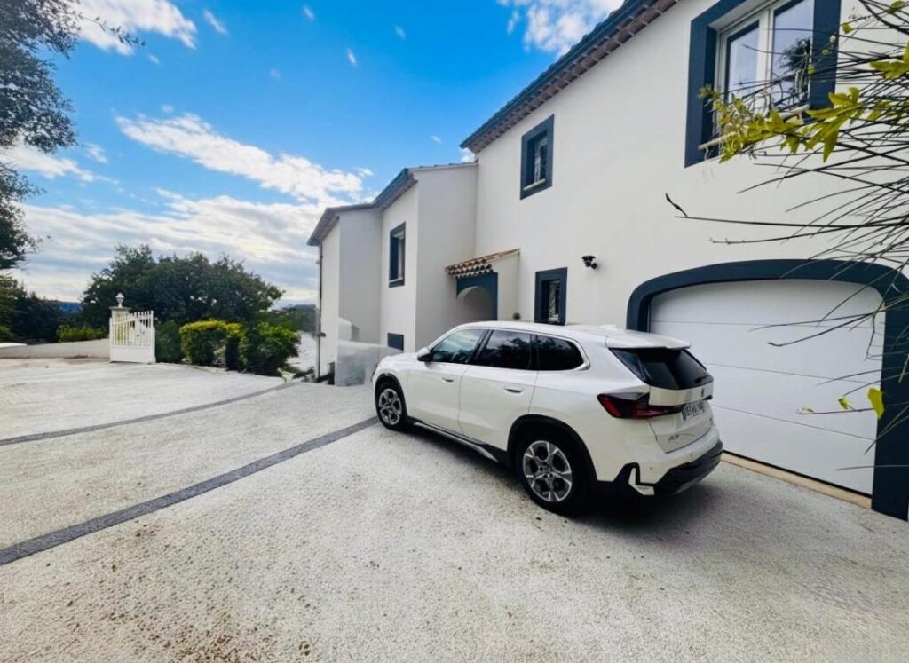 Maison à vendre Rochefort-du-Gard – 6 pièces – 4 chambres – 202 m²