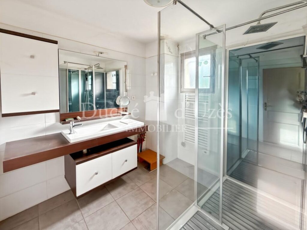 Maison de village – 7 pièces – 3 chambres – 125 m²