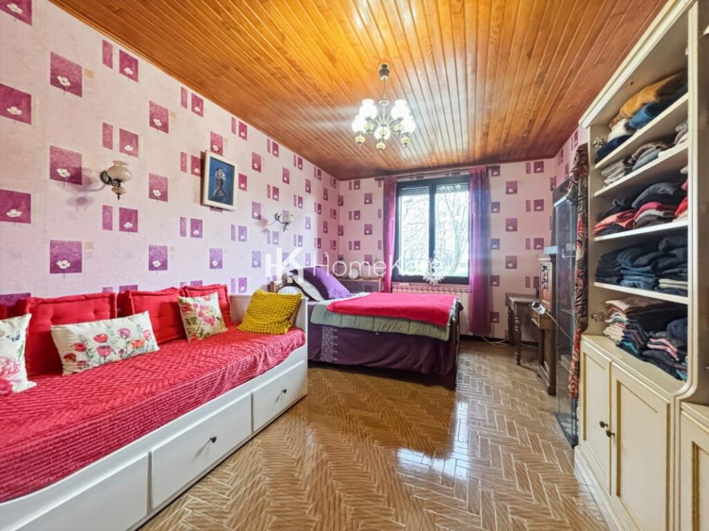 EXCLUSIVITE, ELLE SAURA VOUS SEDUIRE !!!! – 7 pièces – 5 chambres – 190 m²